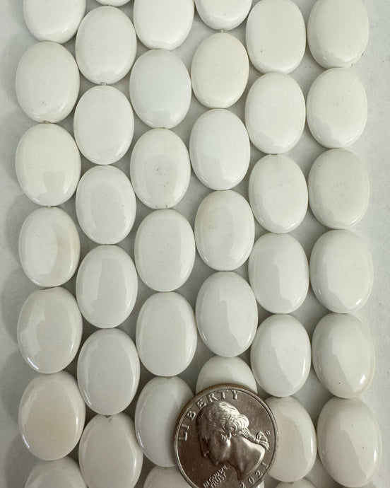 White Agate, 20x15x5mm puff oval, 15