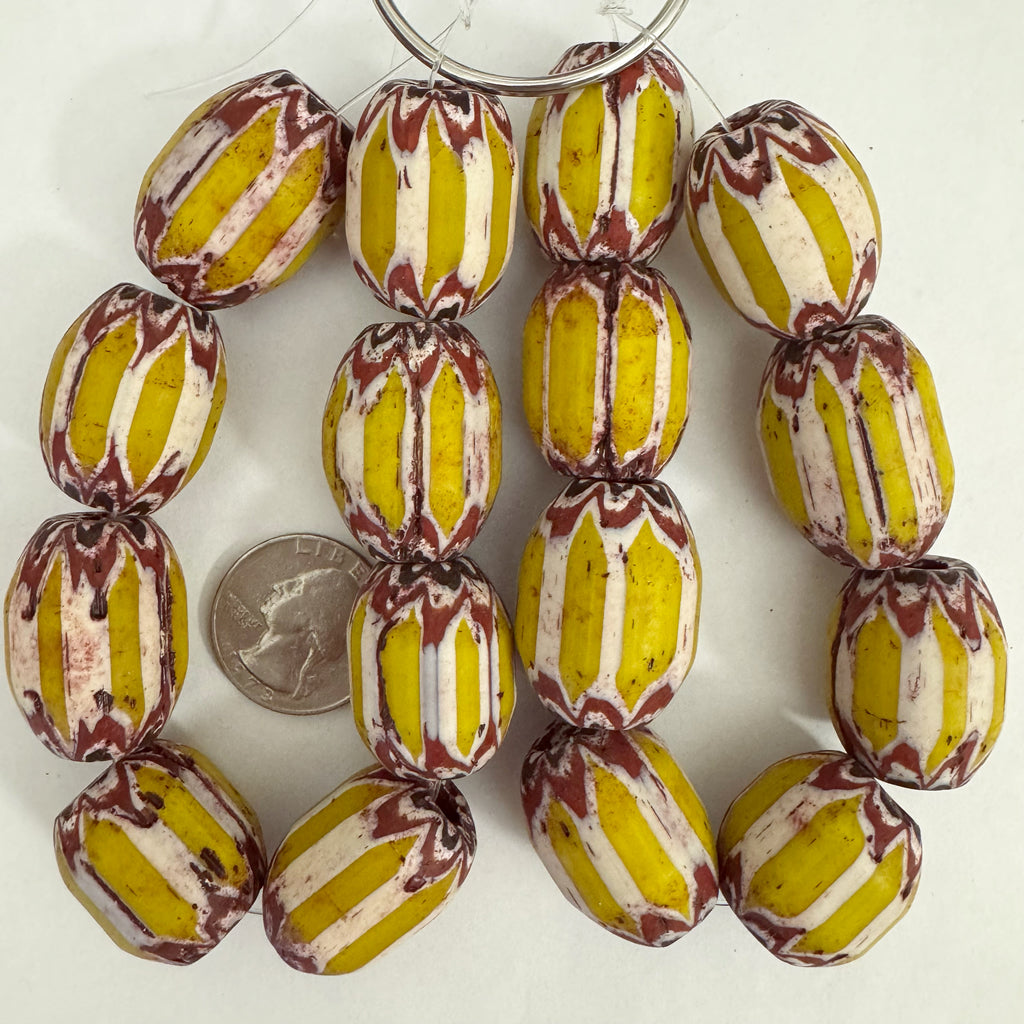 vintage chevron motif glass, yellow white red black, 22-27mm barrel mix, 8 piece strand, sold per strand