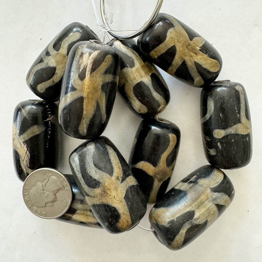 organic star motif horn, dark brown and khaki, 40x23mm barrel tube, 5 piece strand, sold per strand