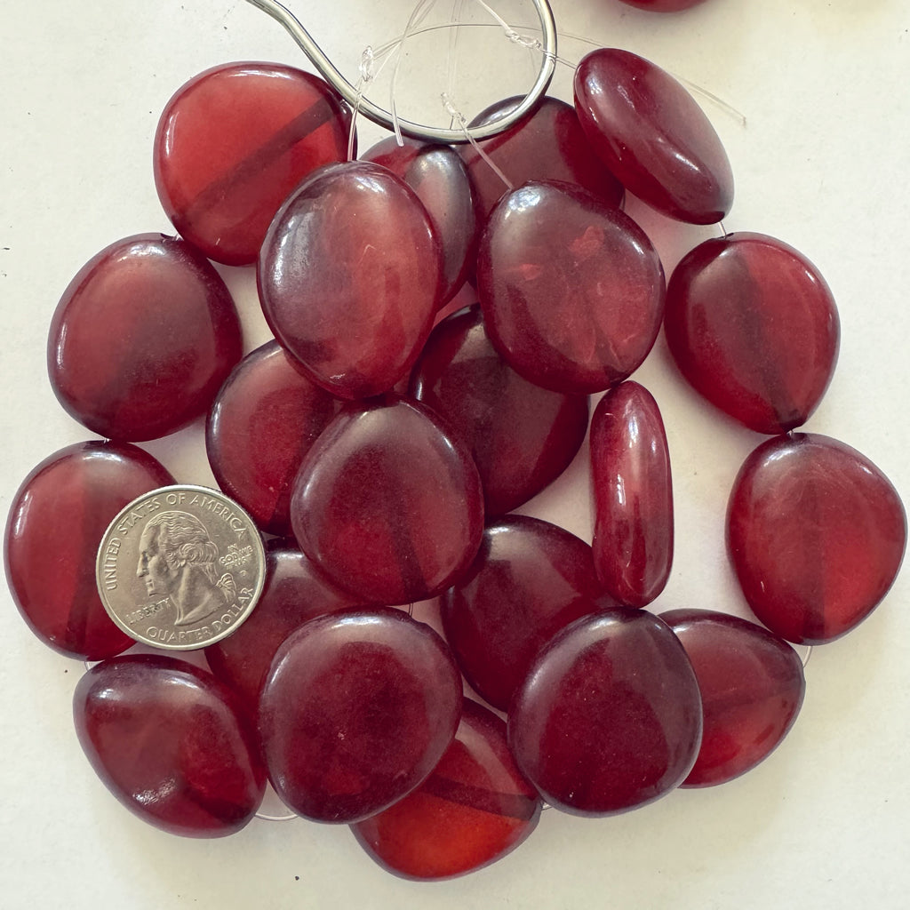 vintage look resin, translucent cranberry red, 33x28x11mm flat nugget , 7 piece strand, sold per strand