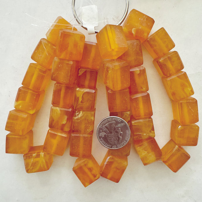 vintage look faux amber resin, translucent white orange swirl, 17mm cube mix, 12pc strand, sold per strand