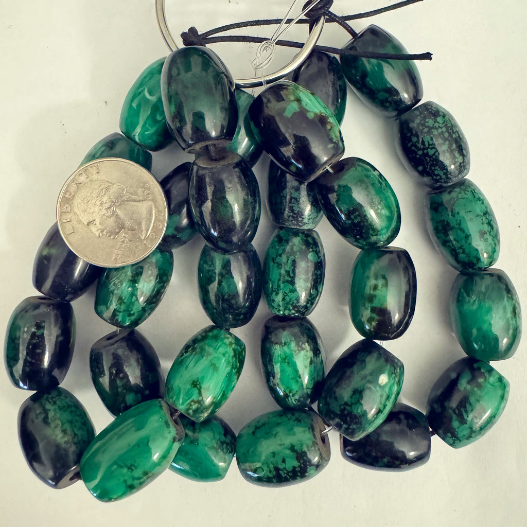 spotted motif resin, black white emerald green , 19x16mm barrel tube, 10pc strand, sold per strand