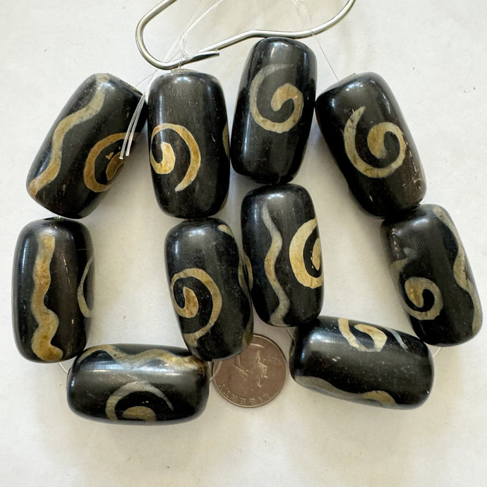 swirl squiggle line motif horn, dark brown and khaki, 40x23mm barrel tube, 5 piece strand, sold per strand