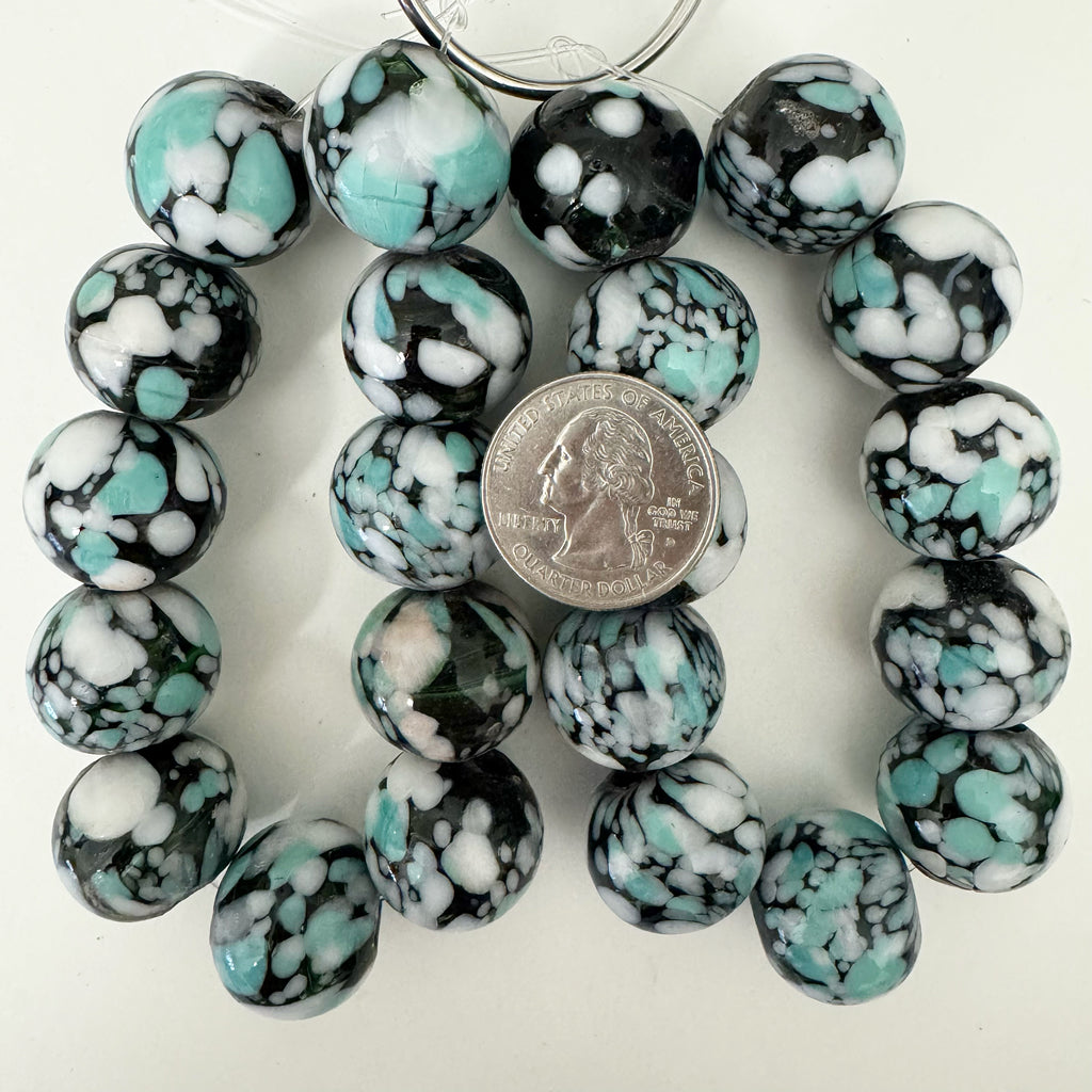 spotted motif glass, black white light aqua blue, 20mm mixed size round, 11pc strand, sold per strand