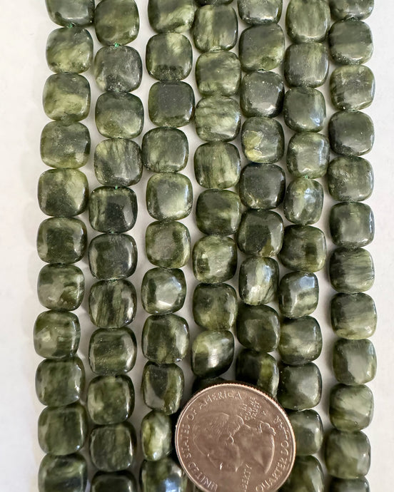Chinese Green jade (darker), 10x10x4mm puff square, 15