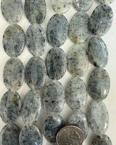 Gray Kiwi Quartz, 30x20x6mm puff oval, 15" strand