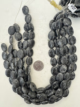 black labradorite, 20x14x7mm oval, 15" strand, sold per strand