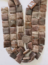 brown banded agate, 20x20x7mm square, 15" strand, sold per strand