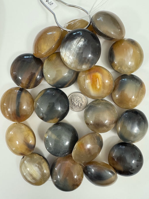 black golden off white swirl, 40x40x21mm coin, vintage look resin, 15