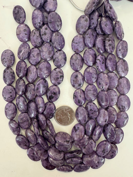 purple enhanced kiwi quartz, 20x15x6mm oval, 15