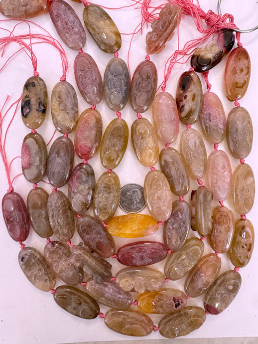 pink color enhanced agate, 40x20x15mm carved flower motif, 15