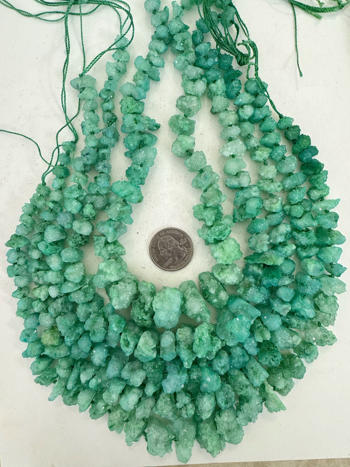 bright seafoam green enhanced druzy quartz, 8-23mm graduated nugget, 15