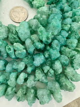 bright seafoam green enhanced druzy quartz, 8-23mm graduated nugget, 15" strand, sold per strand