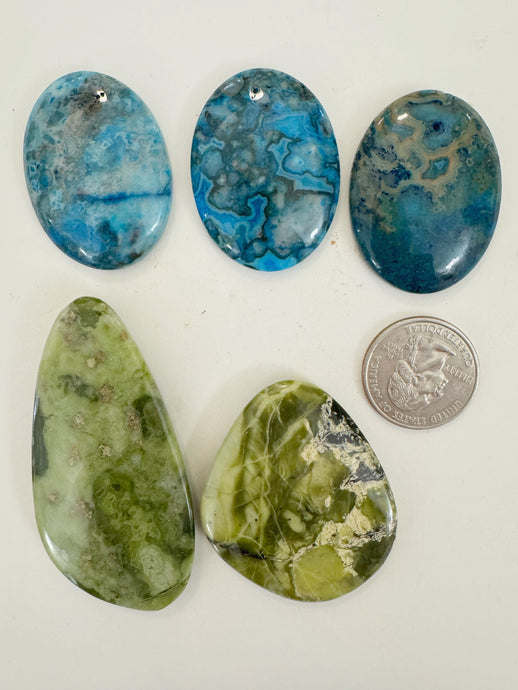 blue color enhanced crazy lace agate, olive green jasper, 40-70mm cabochon, 5 piece lot