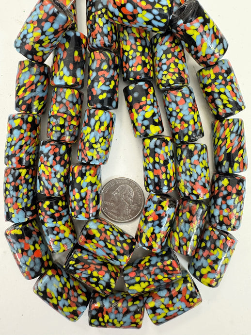black pale red pale blue yellow motif, vintage look glass, 27x16mm tube, 15