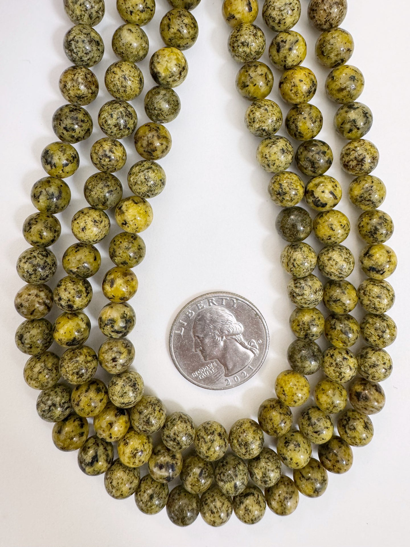 yellow color enhanced serpentine, 8mm round, 15