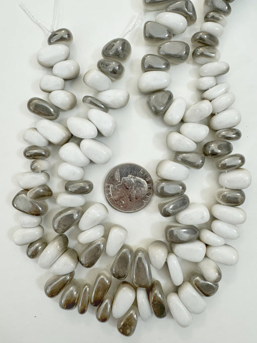 white metallic yellow gray swirl, vintage look glass, 15x13x7mm nugget pendant, 15