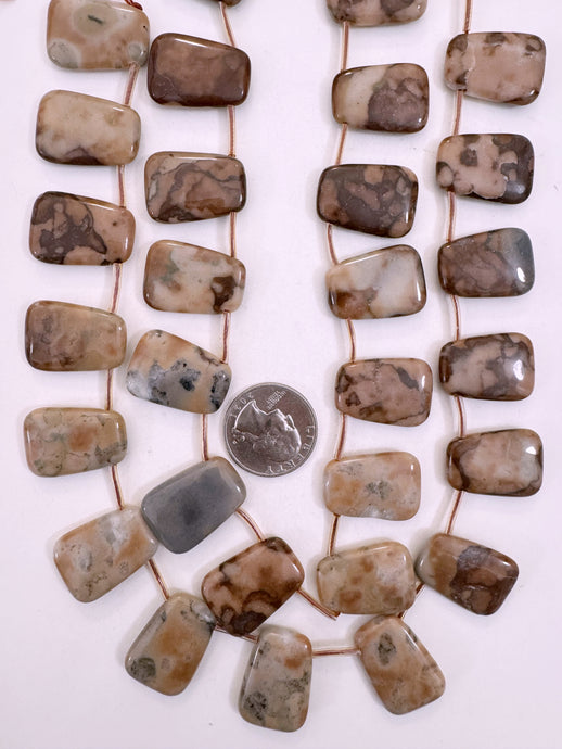 red brown jasper, 26x17x6mm trapezoid pendant , approx 16pc strand, sold per strand (batch 1)
