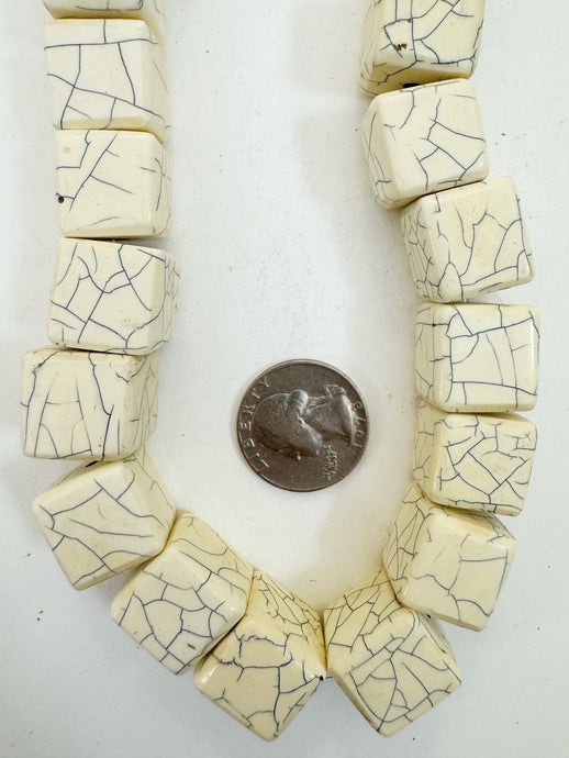 off white blue crackle motif, vintage look resin, 16mm cube, 15