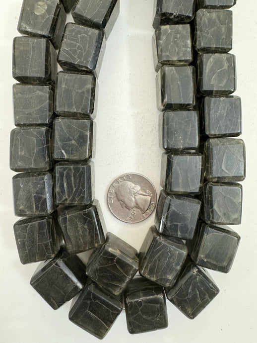 very dark olive green crackle motif, vintage look resin, 18x17x17mm cube, 15