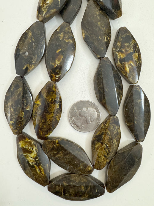 dark brown golden off white swirl, vintage look resin, 41x20x7mm fancy cut horse eye, 15