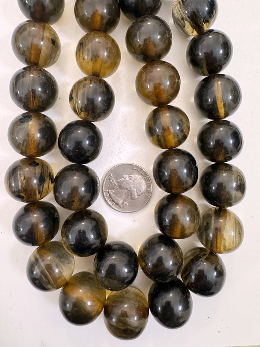 dark pale brown golden swirl, vintage look resin, 20mm nugget round, 15