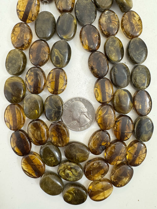 dark crack amber dark mustard yellow mix, vintage look resin, 18x14x6mm oval, 15