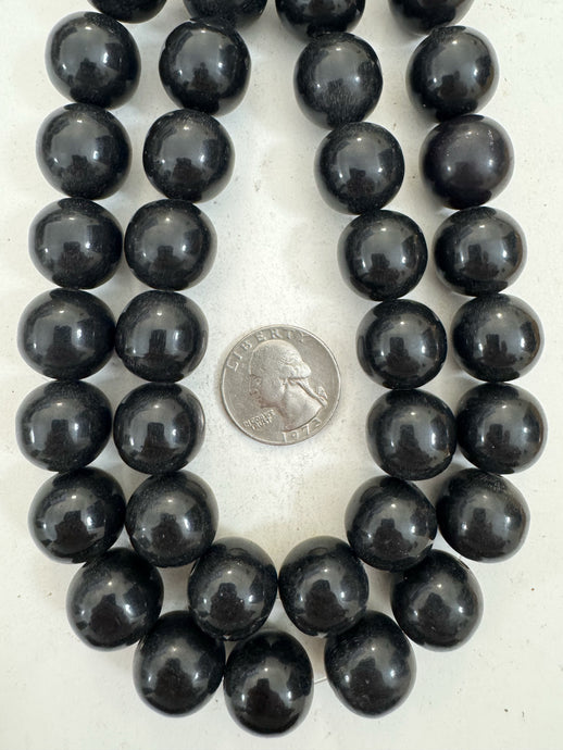 black, single color, 17mm nugget round, vintage look resin, 15