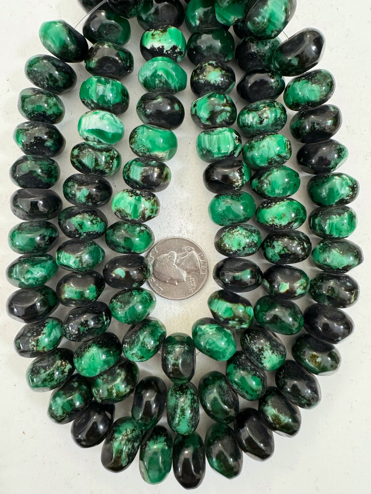 black green white swirl, vintage look resin, 17x11mm nugget rondelle, 15