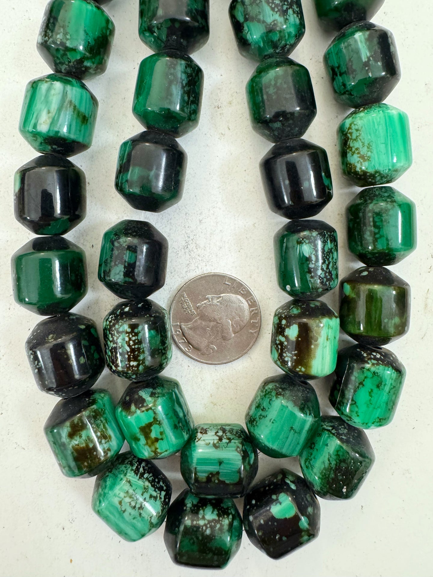 black green white swirl, vintage look resin, 19x17mm bicone, 15