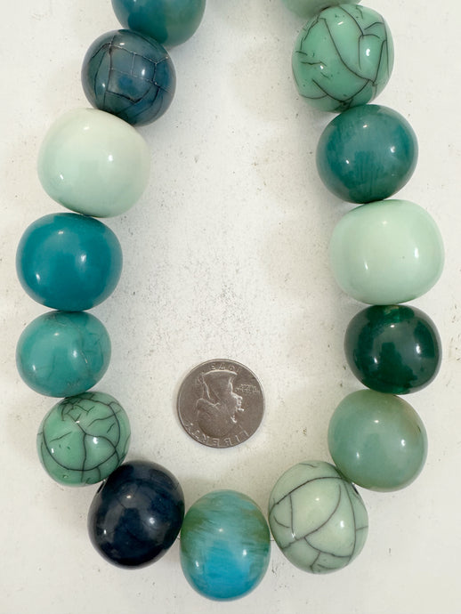 blue multi color mix, vintage look resin, 22-26mm size mix round, 15