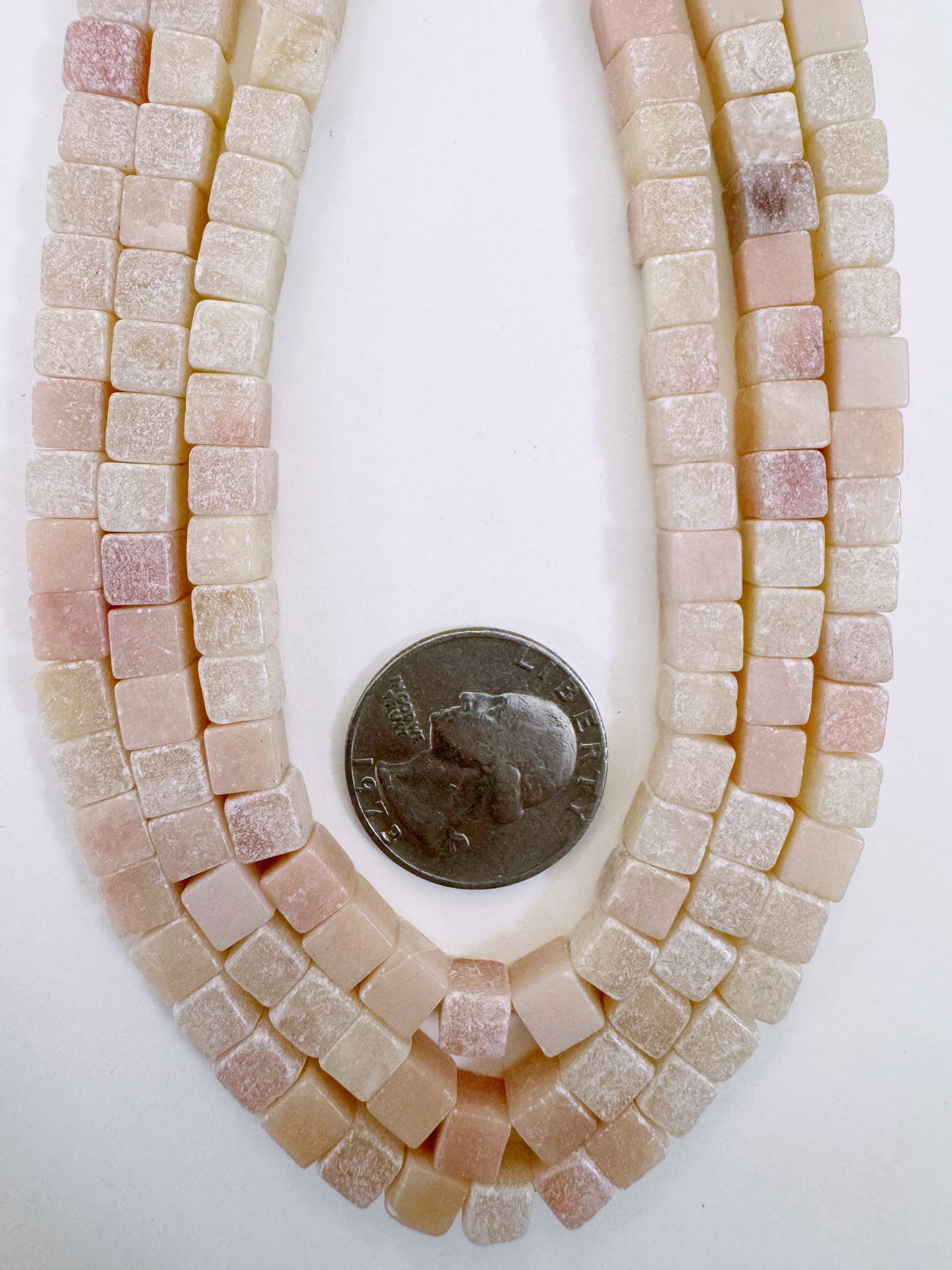 cherry quartz, 6mm cube, 15