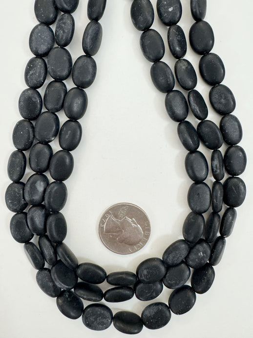 matte black stone, 13x10x5mm oval, 15