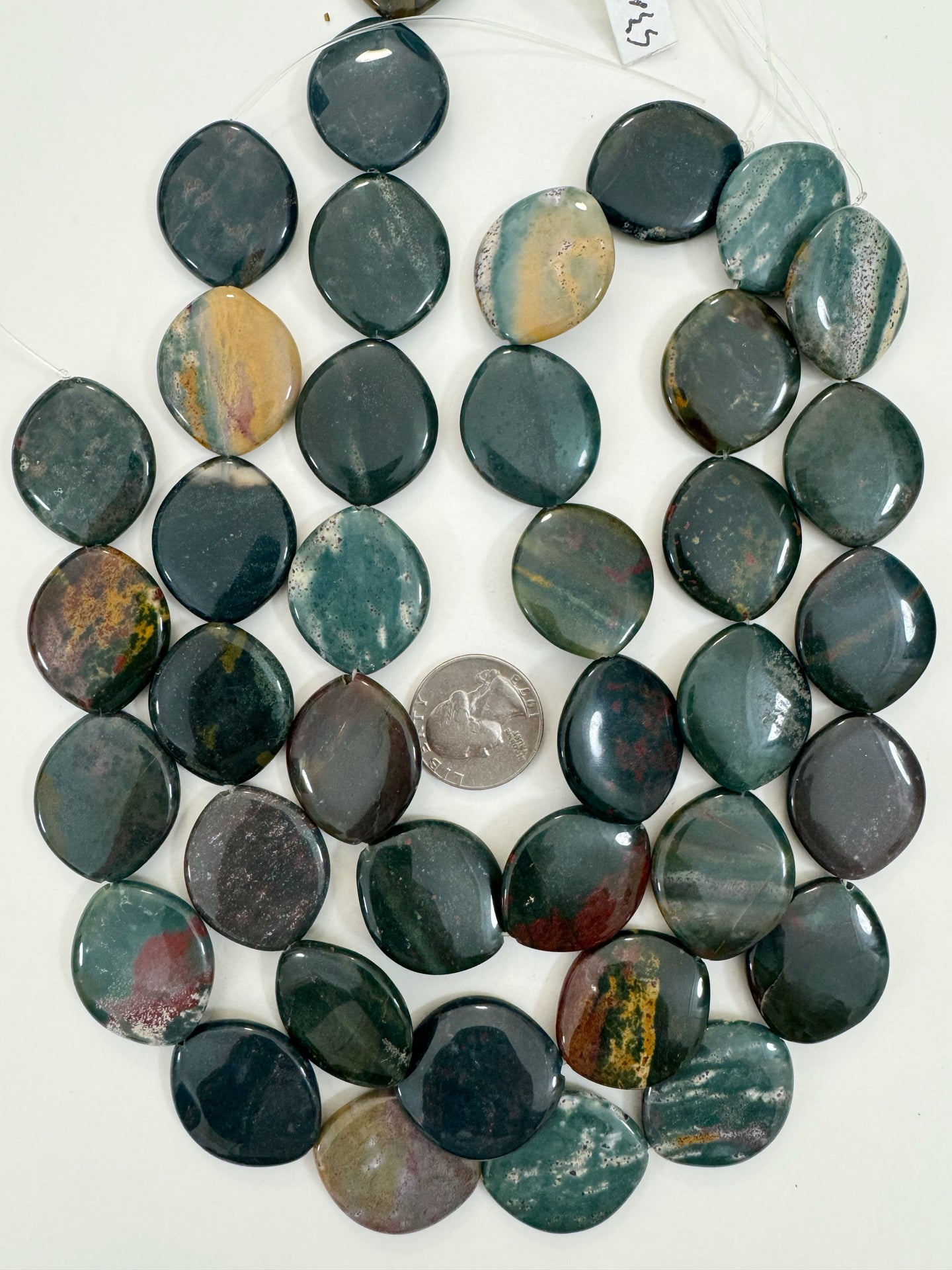 yellow green bloodstone, 29x24x6mm horse eye, 15