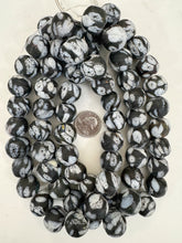 matte white black millefiori motif, vintage look glass, 19-20mm round mix, 15" strand, sold per strand