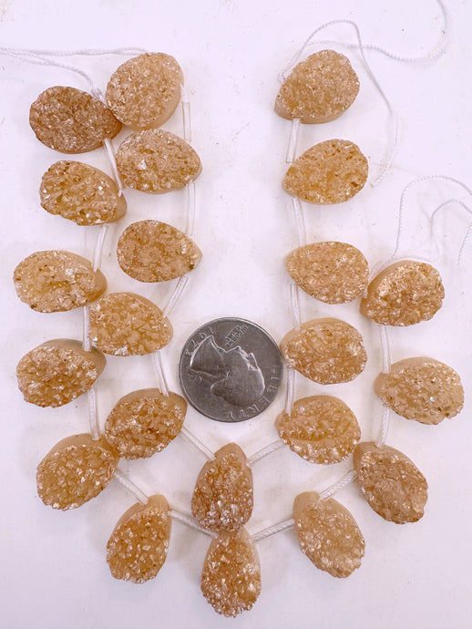 pale dark champagne orange coated druzy quartz, 18x13x7mm top drilled teardrop pendant, 11 piece strand, sold per strand