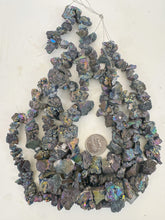 dark gray pink purple green yellow coated druzy quartz, 7-25mm rough nugget, 15" strand, sold per strand, may have edge or surface wear