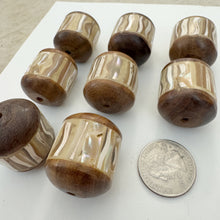 wood, mother of pearl shell inlay, vintage stock, 31x28mm barrel, sold per bead