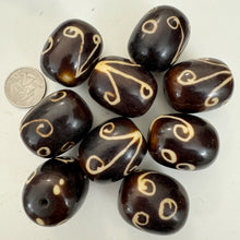 brown off white, floral motif, faux bone look, vintage stock resin, 35x28mm barrel, sold per bead