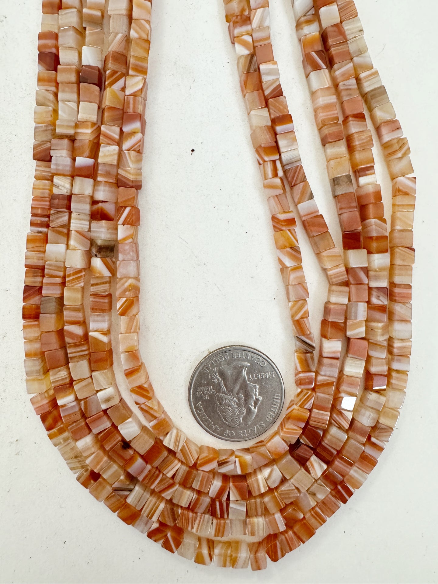 red sardonyx , 4mm cube, 15