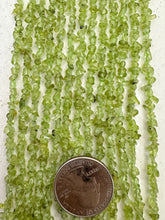 peridot, 4mm mixed size chip nuggets, 15" strand, SOLD PER STRAND