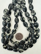 chinese writing jasper, 17x13x7mm oval, 15" strand, sold per strand