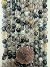 color enhanced agate: black white gray, 6mm faceted round, 15" strand,  SOLD PER STRAND