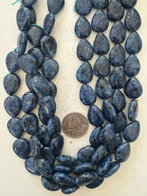 color enhanced black labradorite: blueberry blue, 20x15x7mm teardrop, 15" strand,   SOLD PER STRAND