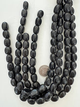 onyx, surface wear, 16x13x13mm tumbled nugget mix, 15" strand,  SOLD PER STRAND