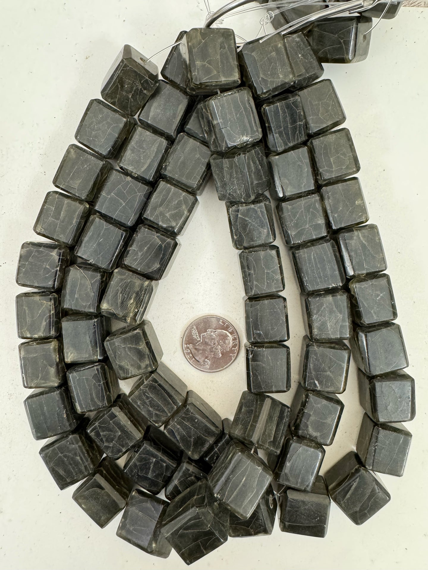 very dark olive green crackle motif, vintage look resin, 18x17x17mm cube, 15