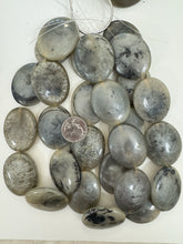 pearly pale yellow gray black swirl, vintage look resin, 42x34x9mm oval, 15" strand, sold per strand