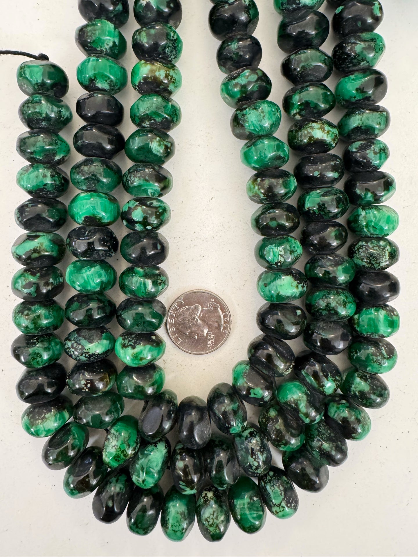 black green white swirl, vintage look resin, 17x12mm rounded nugget rondelle, 15