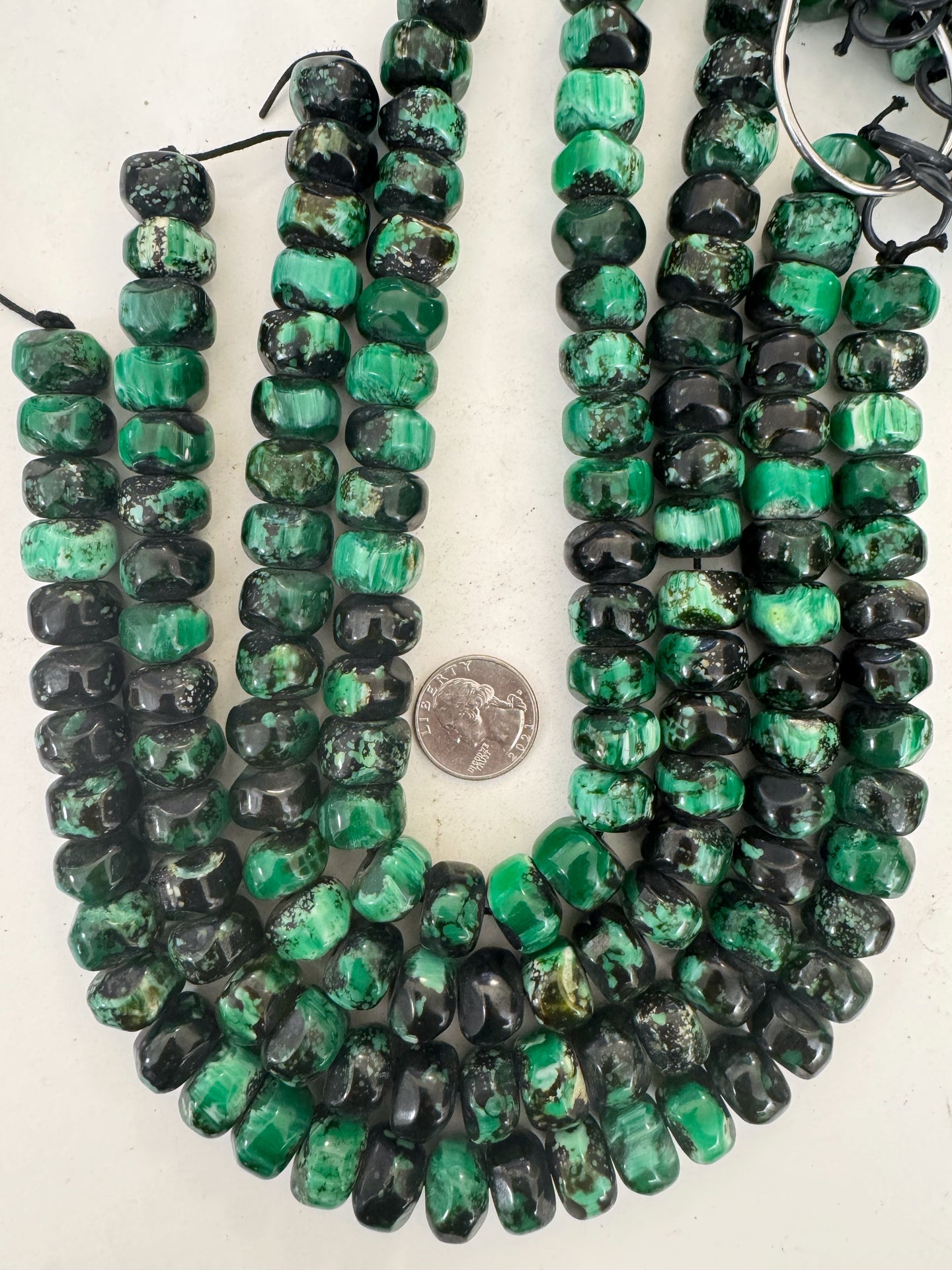 black green white swirl, vintage look resin, 17x12mm squared nugget rondelle, 15