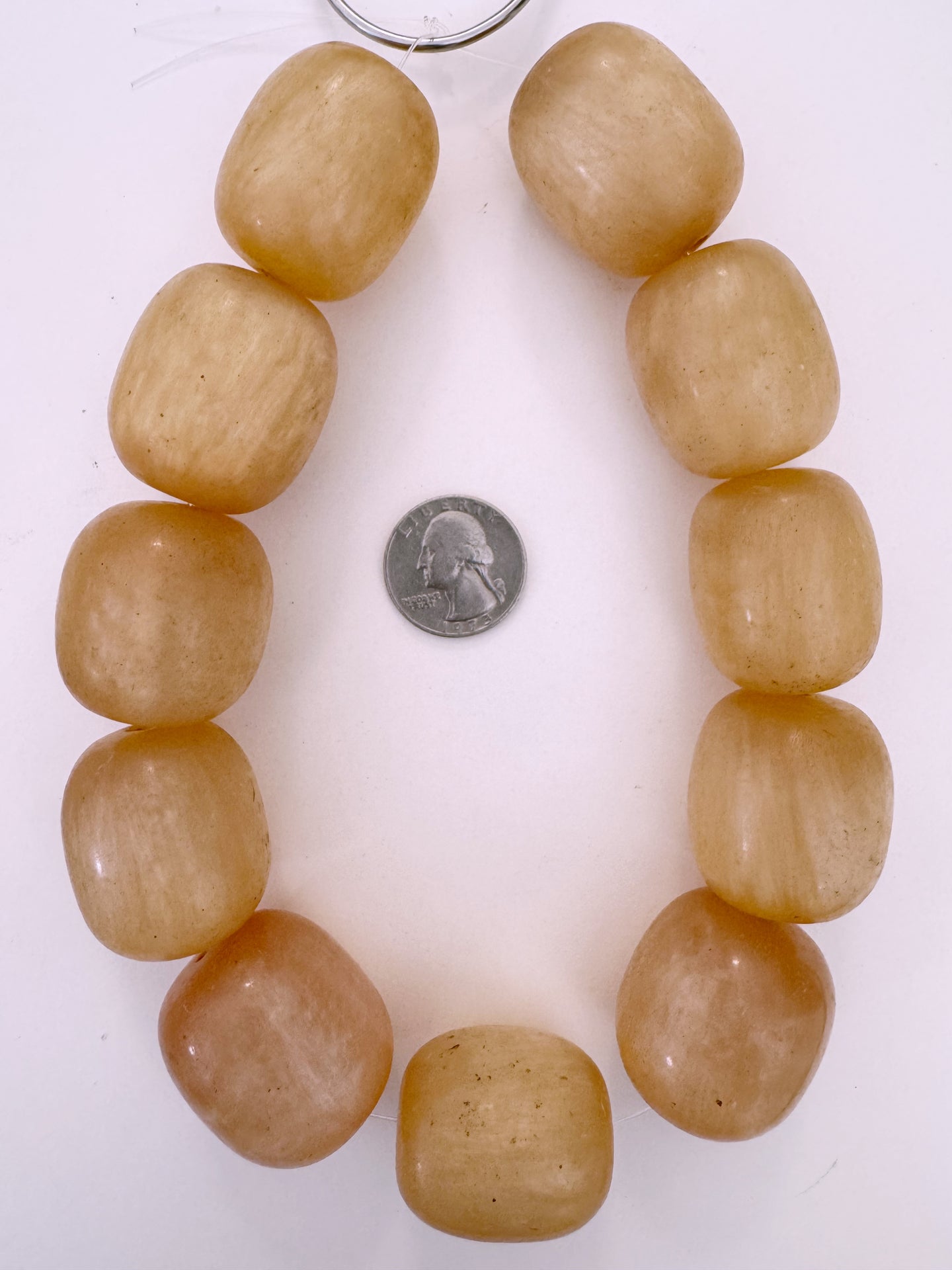 dark pale pearly red peach, vintage look resin, 34x30mm barrel, 15